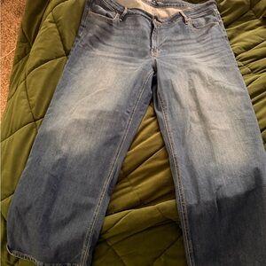 Old Navy Wide-Leg Jeans in Medium Blue Wash
